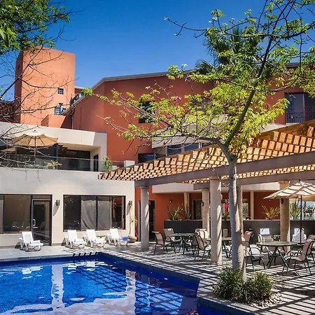 Hilton Garden Inn Tijuana Airport-3